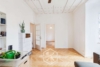 Charmanter Altbauklassiker – 3 Zimmer in bester Lage - Wohnzimmer